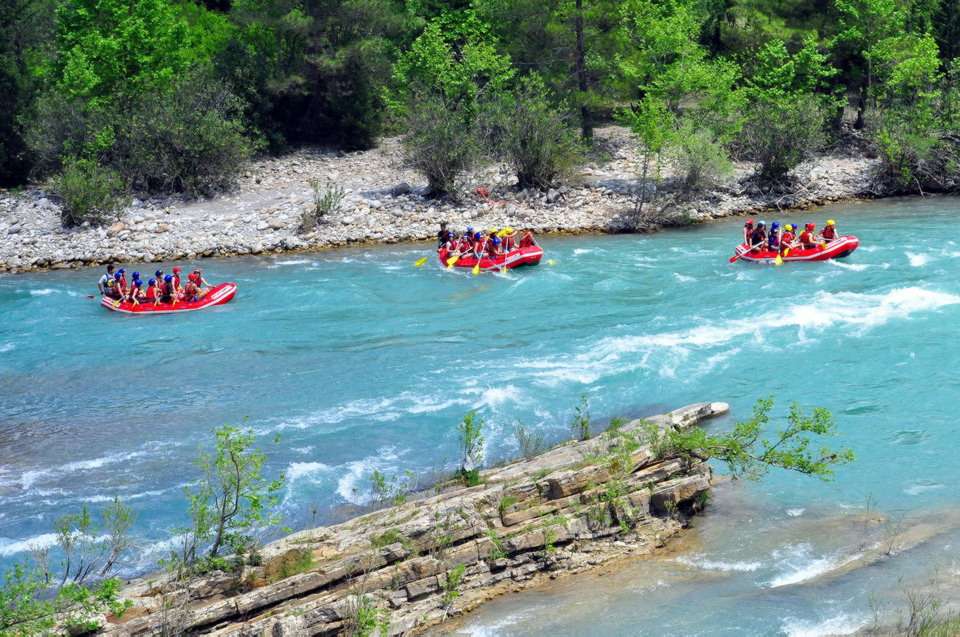 Rafting e aventura de safári de jipe no Koprulu Canyon